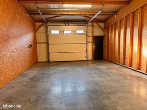 Box professionnel 72m²