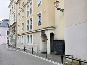 Appartement T2 - Hyper centre - Balcon - Garage