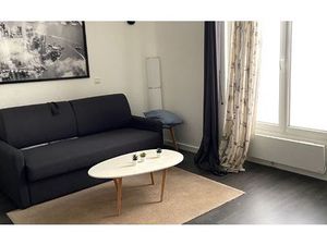 Location appartement  25 m² T-2 à Courbevoie  891 €