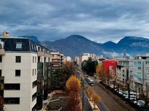 Spécial investisseur – Colocation 4 chambres – Rentabilité brute 12 à 15 % – Tram au pied 