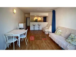 A 50m de la plage de Nauzan  appartement vue mer  34 m2  1er étage