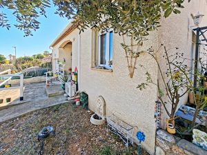 Maraussan  villa de plain pied  T4   90 m2 avc garage sur un