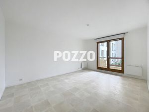 A LOUER : APPARTEMENT T2 - 48 M² - AVENUE CROIX GUERIN - BALCON - GARAGE