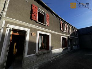 Grande Maison avec Jardin et Garages