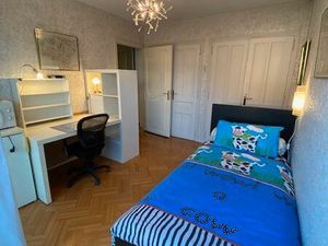 Chambre à louer indépendante pour ETUDIANT  ANTE dans villa