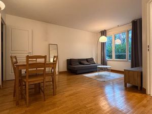 Appartement 2p gare courbevoie/cave/parking/chauffage collectif