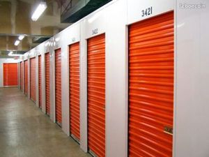 Box de stockage garde de meuble garage à louer