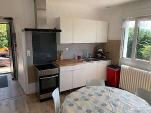 Chambre meublée toutes charges comprises