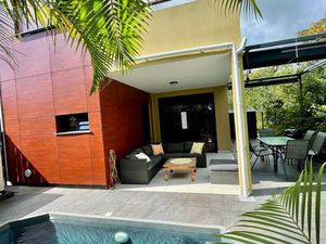 Maison T4 avec piscine – Résidence sécurisée – Saint-Marie