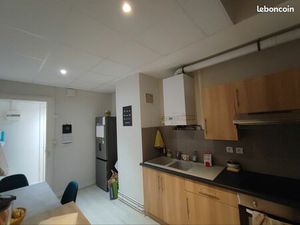 T2 proche place saint etienne