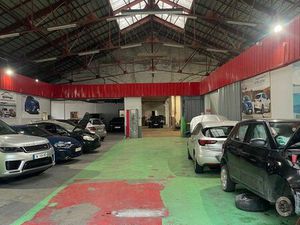 Garage auto carrosserie lavage
