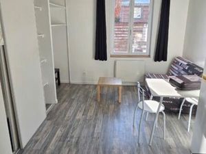 Studio récent bien isolé