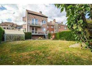 Bel appartement 2 chambres avec jardin et garage