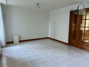 Appartement de plain-pied avec garage au coeur de Bray sur s