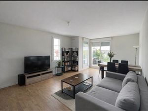 Appartement Saint Jean De Braye 3 pièce(s) 61.07 m2 - 2 chambres + garage + 2 parkings + b