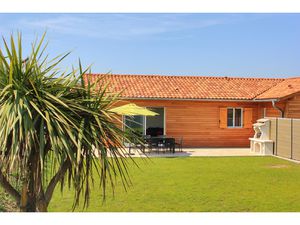 Logement T3 avec terrasse et jardin