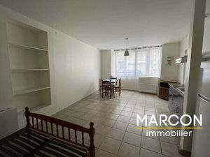 STUDIO PROCHE LYCÉE