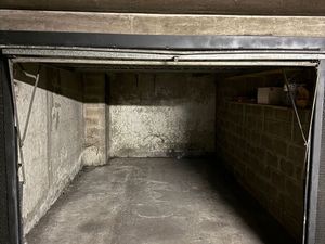 BOX / PARIS 20e PERE LACHAISE/REUNION - 15 m2