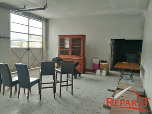 À vendre – Local professionnel avec parkings