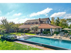 Propriété d'exception : Authentique longère rénovée