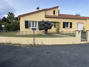 Charmante villa plain-pied de construction traditionnelle