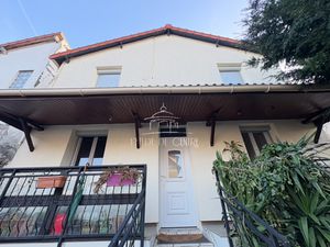 A louer - Maison 6 pièces à VILLENEUVE-LE-ROI