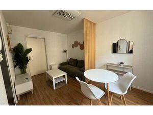 Location appartement  15 m² T-2 à Mazamet  350 €