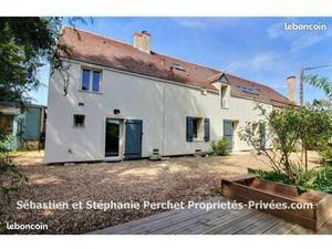 Longére Ouzouer le marché