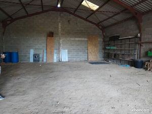 Place de parking en hangar sécurisé