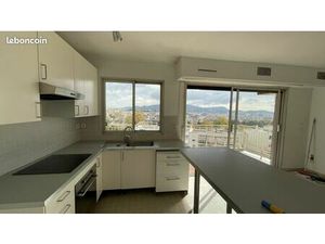 Loue T2 50m2 + balcon15 m2 sans vis-à-vis