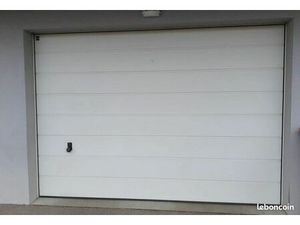 Local garde meuble garage stockage