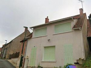 Maison de ville avec dépendance et jardin !