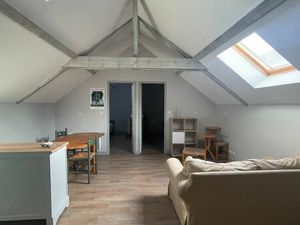 Immeuble composé de deux logements avec parking -Secteur Justices