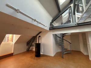 EXCLUSIVITE ANNECY CENTRE VILLE DERNIER ETAGE