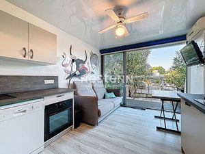 Port Camargue Studio double cabine entièrement rénové dans résidence prisée