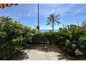 STUDIO A VENDRE BORD DE MER