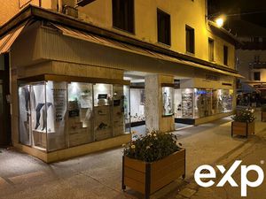 À VENDRE DROIT AU BAIL - EMPLACEMENT PREMIUM