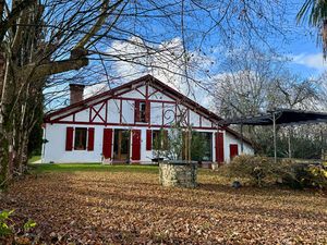 Authentique ferme avec piscine
