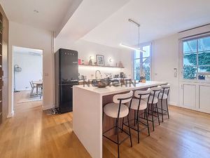 Maison bourgeoise de charme Saint-Cyr-sur-Loire - 180 m² avec 8 pièces avec 4 chambres - J