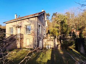 Maison de charme d'environ 100 m2 sur sous sol