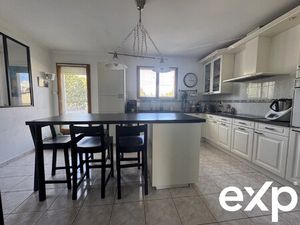 Maison 4 chambres garage terrain calme village garage grand jar