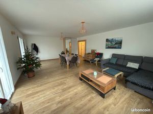 Appartement rez de chaussée cornier 102 m2