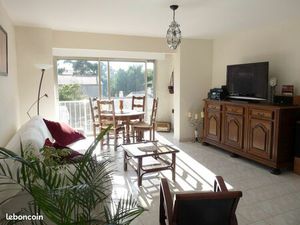 Appartement T2 de 51 m2 au Brusc  à proximité des plages et du port