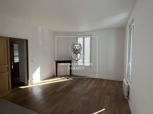 Appartement à louer SURESNES