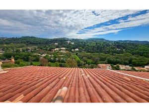 Maison Les Pennes-Mirabeau 150 m² T-5 à vendre  270 300 €