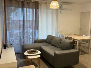 Beau T2 récent avec grand balcon et parking – La Ciotat