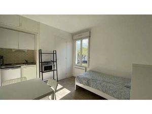 Location Appartement T1 Meublé à La Roche-Sur-Yon Centre Ville (85000) : à louer T1 Meublé