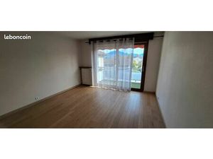 T2 rénové à neuf – 60 m² – Vue Mont-Blanc – Balcons  parking  box et caves