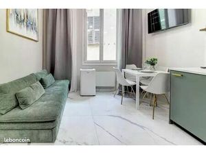 2 pièces (Y2)L'HAŸ-LES-ROSES