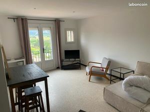 Grand Studio meublé